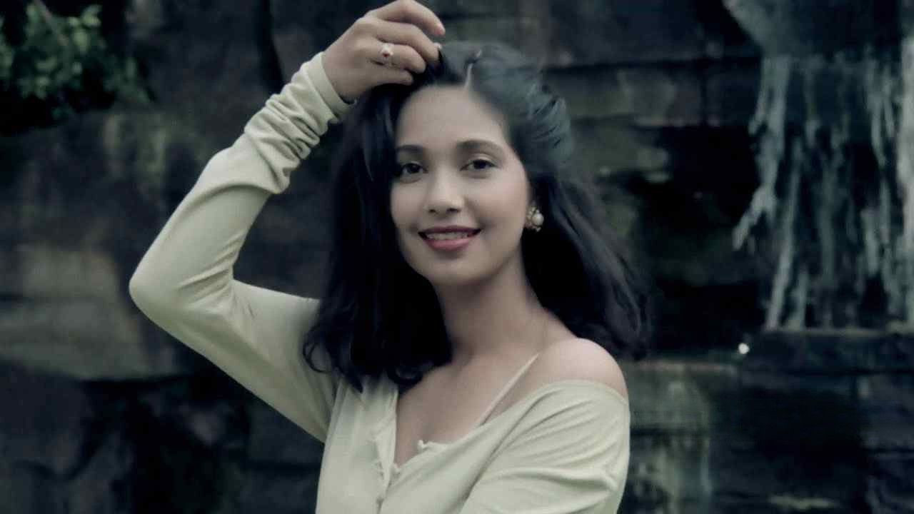 Catatan Harian Tante Sonya