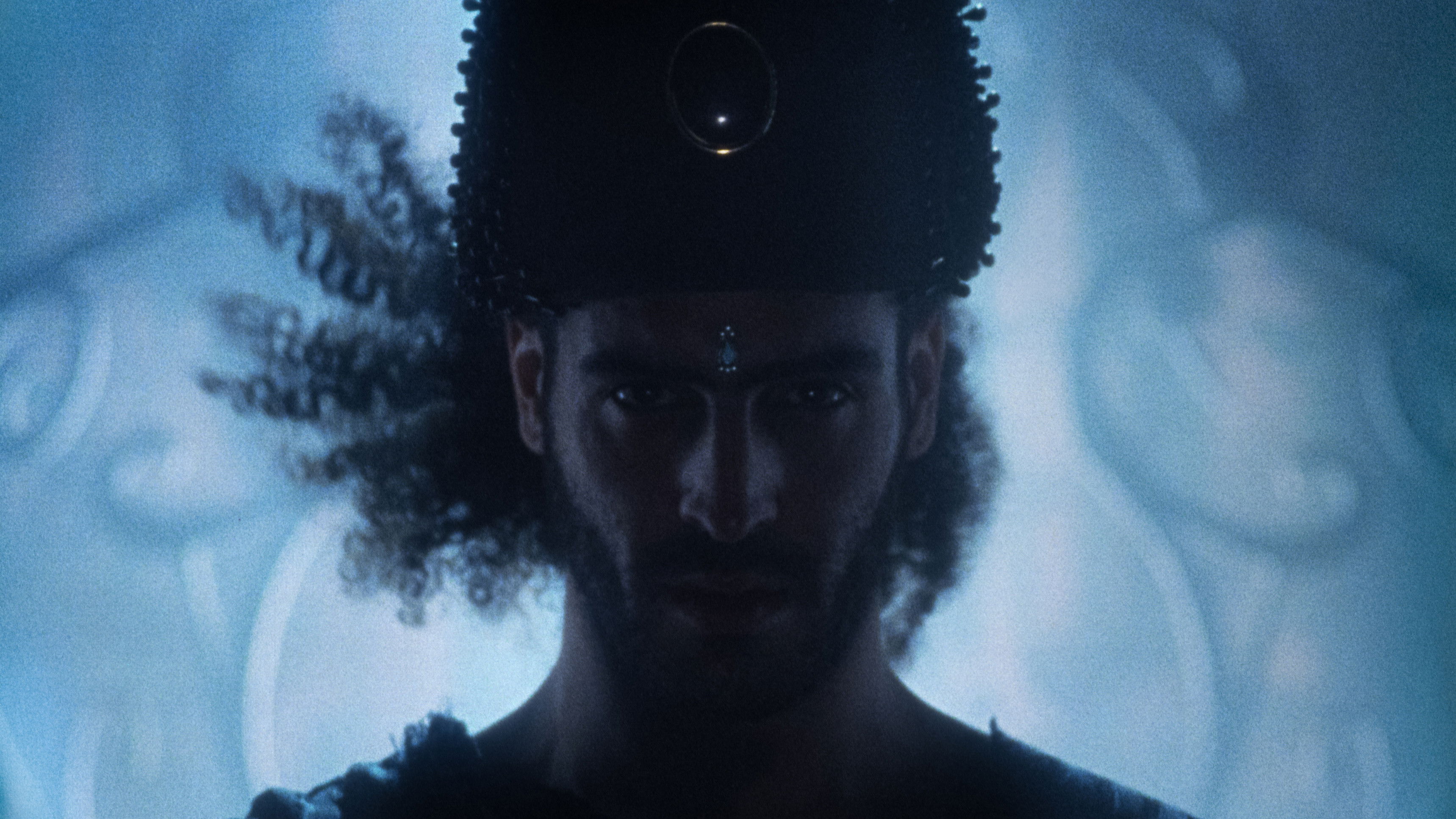 Stallion and a Crystal Ball