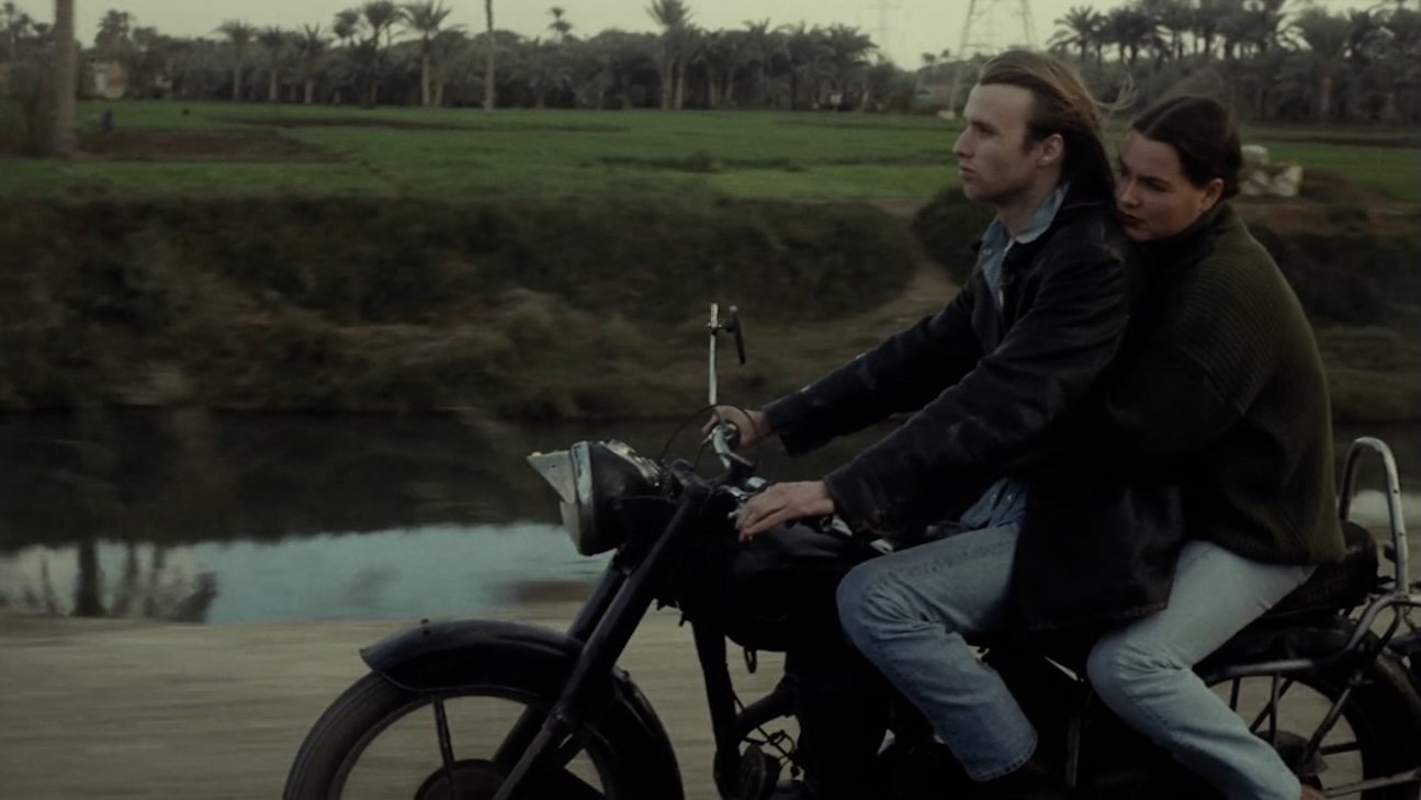 Dis: A Story About Love