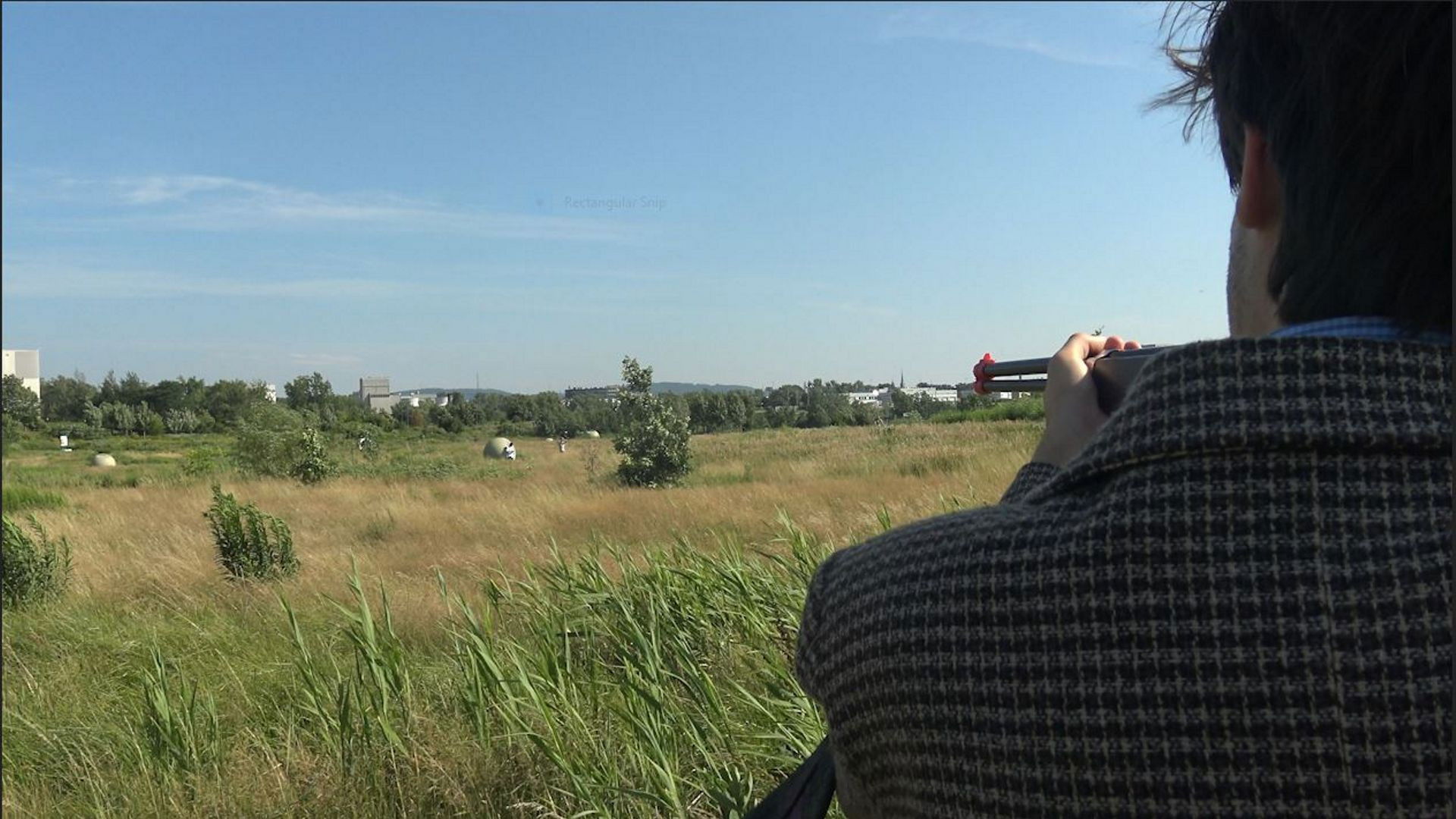 Juillet ou (Comment tuer du temps précieux)