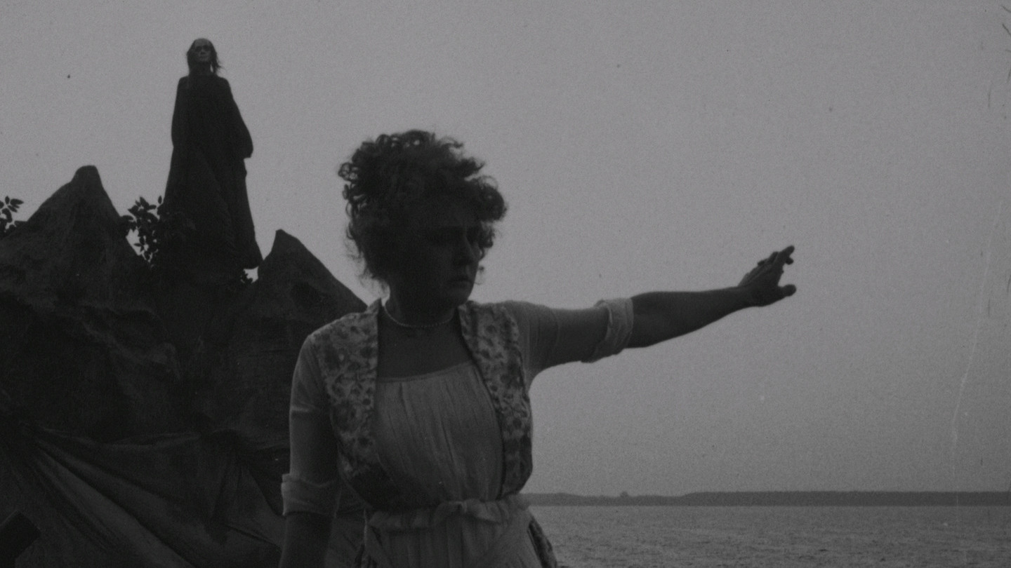 Hilde Warren and Death