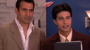 Jassi Surprised By Uninvited Visitor