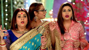 The Women Gang Up Against Rajni