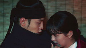 Yul-Mu Misleading Widows