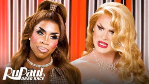 Monét X Change & Scarlet Envy On The Dancefloor!