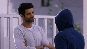 Shravan Convinces Sumo for Party