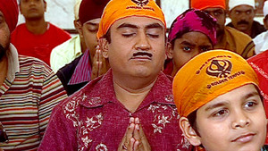 Champaklal Catches Jethalal With A Bag