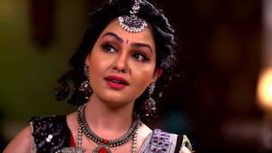 Anita's Hand Gets Injured Due to Saxena