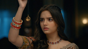 Doree Discovers a Clue