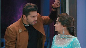 Karan Molests Sonakshi