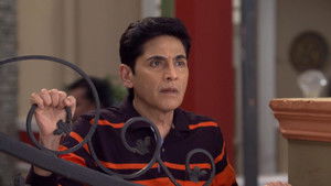 Baba Predicts Angoori's Death