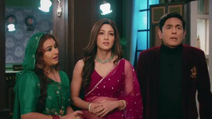 Tiwari and Vibhuti Remove Babhiji’s Photograph