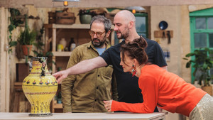 The Final: Statement Greek Amphoras