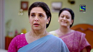 Sonakshi Missing From Family Photo