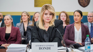 Bondi On the Hot Seat