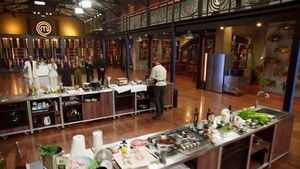 Elimination Challenge: 2 Rounds with Julie Goodwin & Nat Thaipun