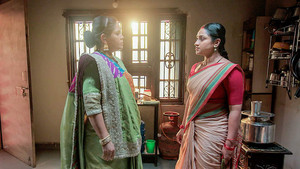Chitralekha Confronts Deepa