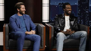 Jake Gyllenhaal, Yahya Abdul-Mateen II, Eiza González, alt-J