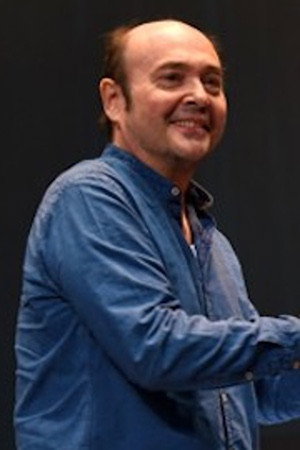 Javier Echániz