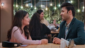 Ajay Eases Pari's Anxiety