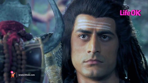 Daksh puts a curse on Chandrama