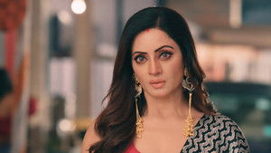 Queenie Seeks Forgiveness