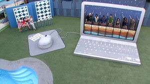 Live Eviction #2 & HoH Comp #3