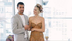 Surprise! The Models receive Visitors from Home