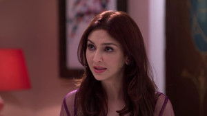 Malluka's Threat Makes The Men Dress Up As Women