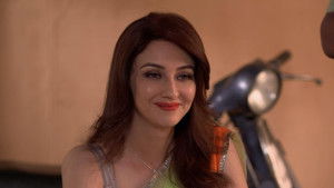 Angoori and Anita Lose Their Husbands to Gambling