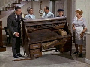 You Ain't Fully Dressed Without a Smile