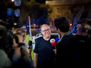 The myth and the mythomaniac