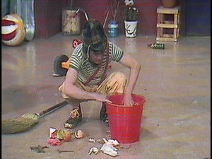 La Basura / Mozo Revoltoso / La Pintura