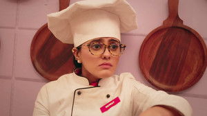 Mannat Causes a Scene