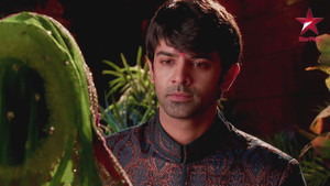 Arnav Notices the Spy Cam