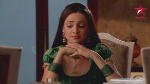Arnav Faints