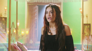 Gitanjali Falls Into A Trap!