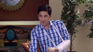 Angoori and Anita Avoid Showing Their Faces to Tiwari and Vibhuti