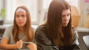 A friendship at stake