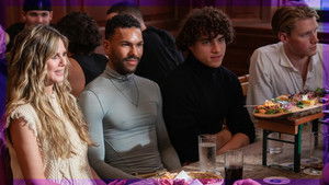 Heidi Klum conquers the Munich Hofbräuhaus with her models!