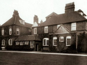 Gertrude Bell - Iraq's Uncrowned Queen