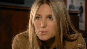 Unusual suspects / The walking dead