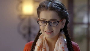 Naksh Threatens to Show Paakhi and Natasha’s Photos to Baa