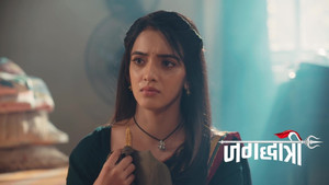 Sharda Puts on an Act to Escape Arrest