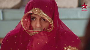 Arnav Tries to Protect Anjali