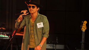 Bruno Mars (Live Lounge Special)