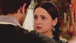Khushi Insults Arnav