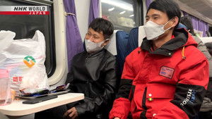 Trains Carry Workers Home After Zero-COVID: China