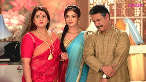 Rajni Reunites The Family!