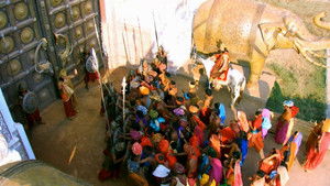 People leave Hastinapur